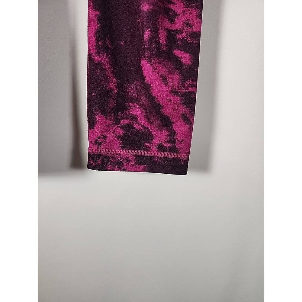LULULEMON Wunder Under Crop III Breezie Regal Plum Athleisure Yoga Womens 4‎ - Picture 4 of 12